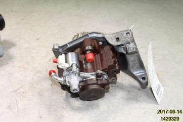 volvo_v60_2014_insprutningspump_diesel.jpg
