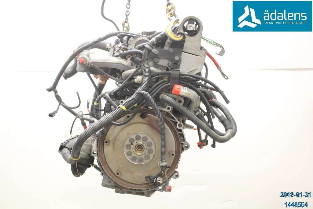 volvo_xc70_2002_motor_bensin.jpg