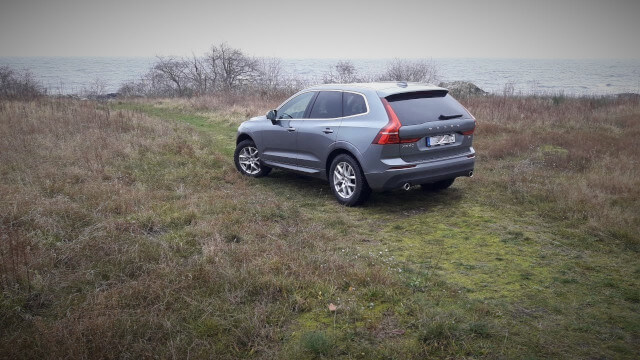 XC60 Momentum T5.jpg