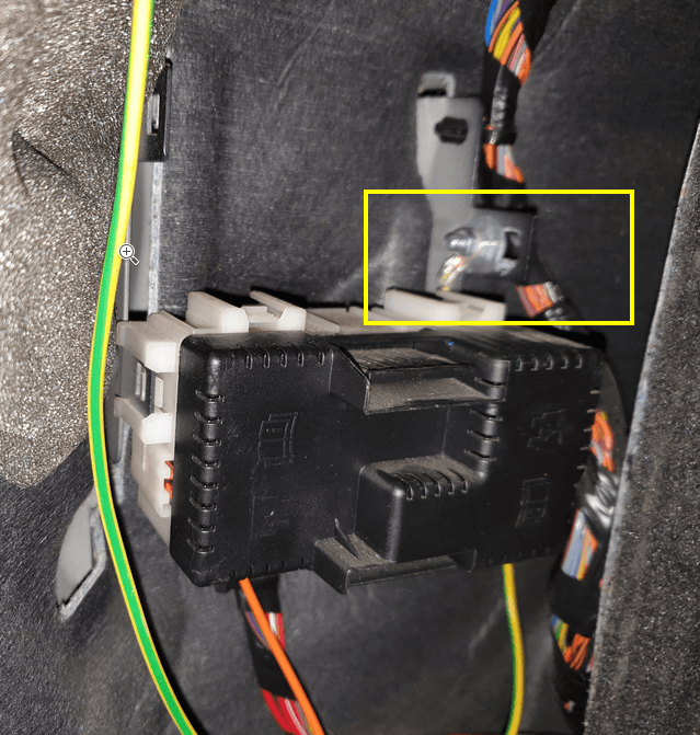 Lås baklucka jordpunkt kaross.png