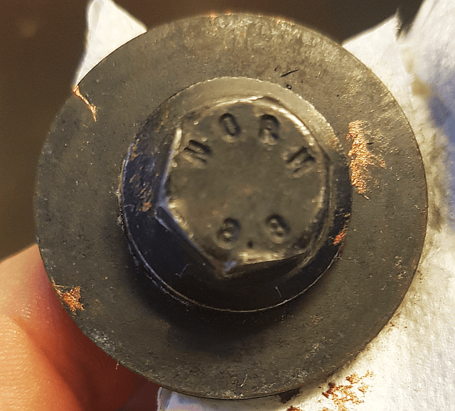 Drivaxelskruv 8-8.png