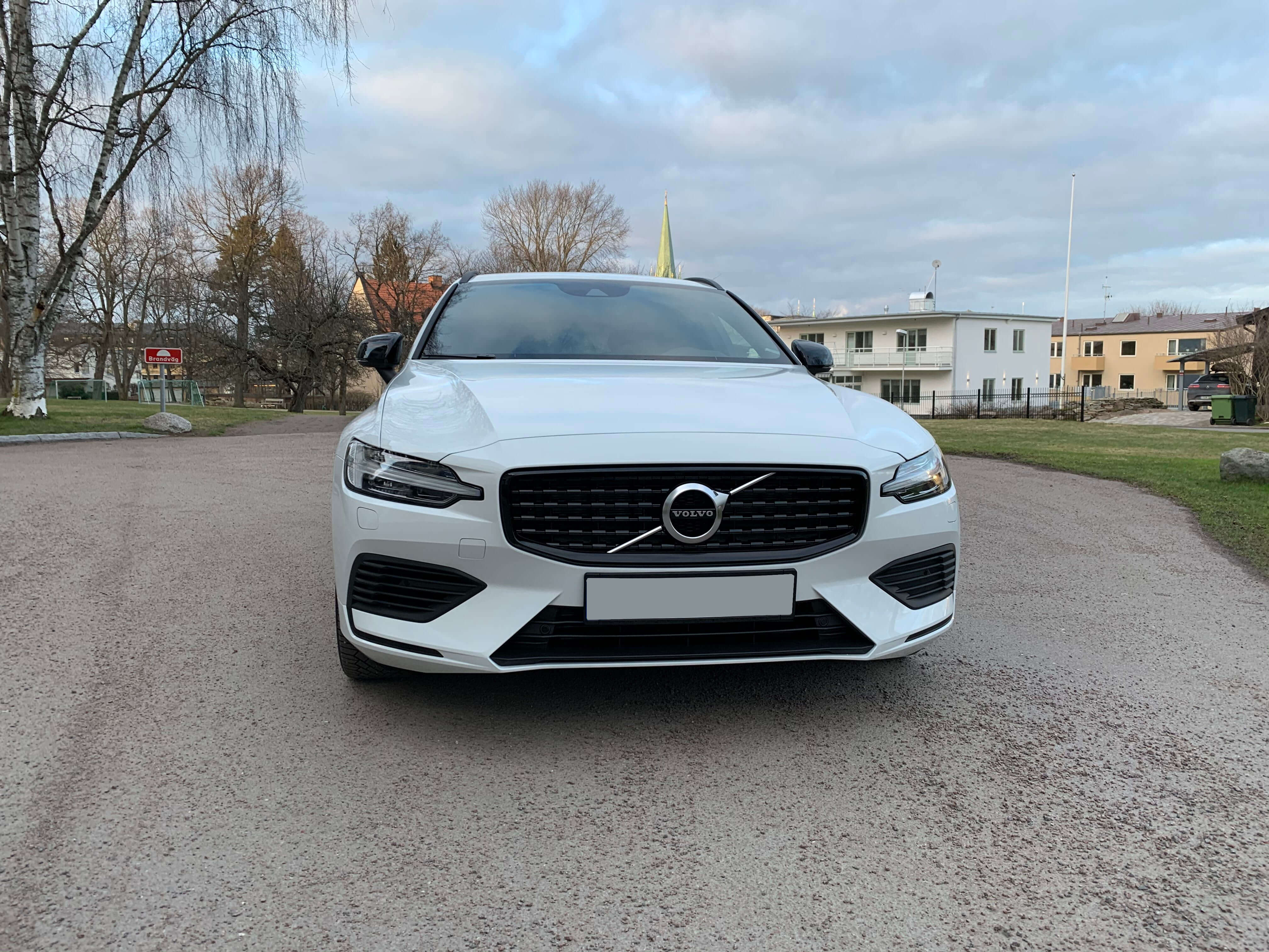V60_front_2_a.jpg