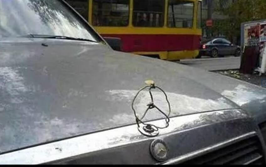 Mercedes.JPG