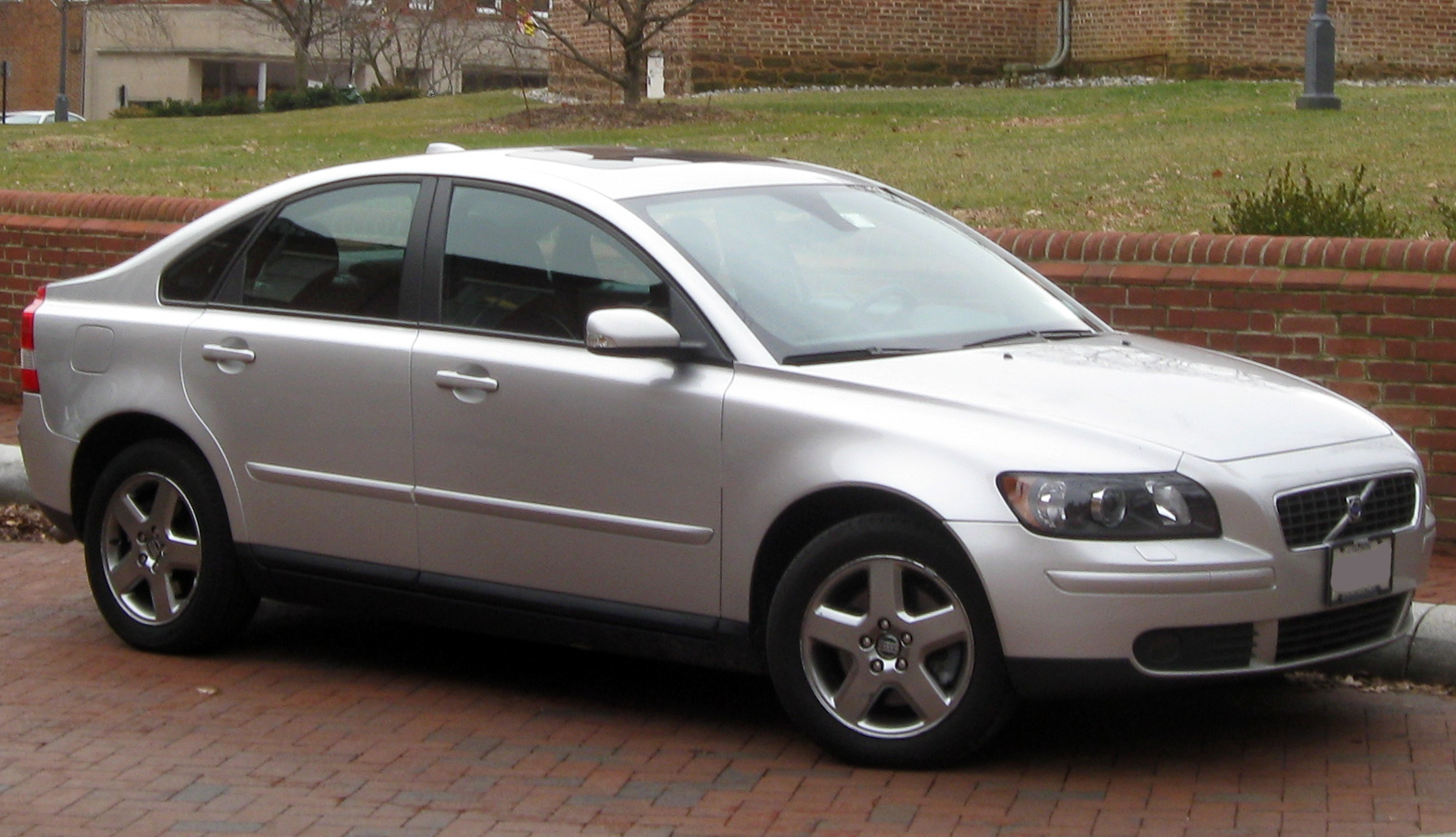 Volvo_S40_T5_1_--_01-22-2010.jpg