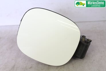 volvo_v60_2015_tanklucka.jpg