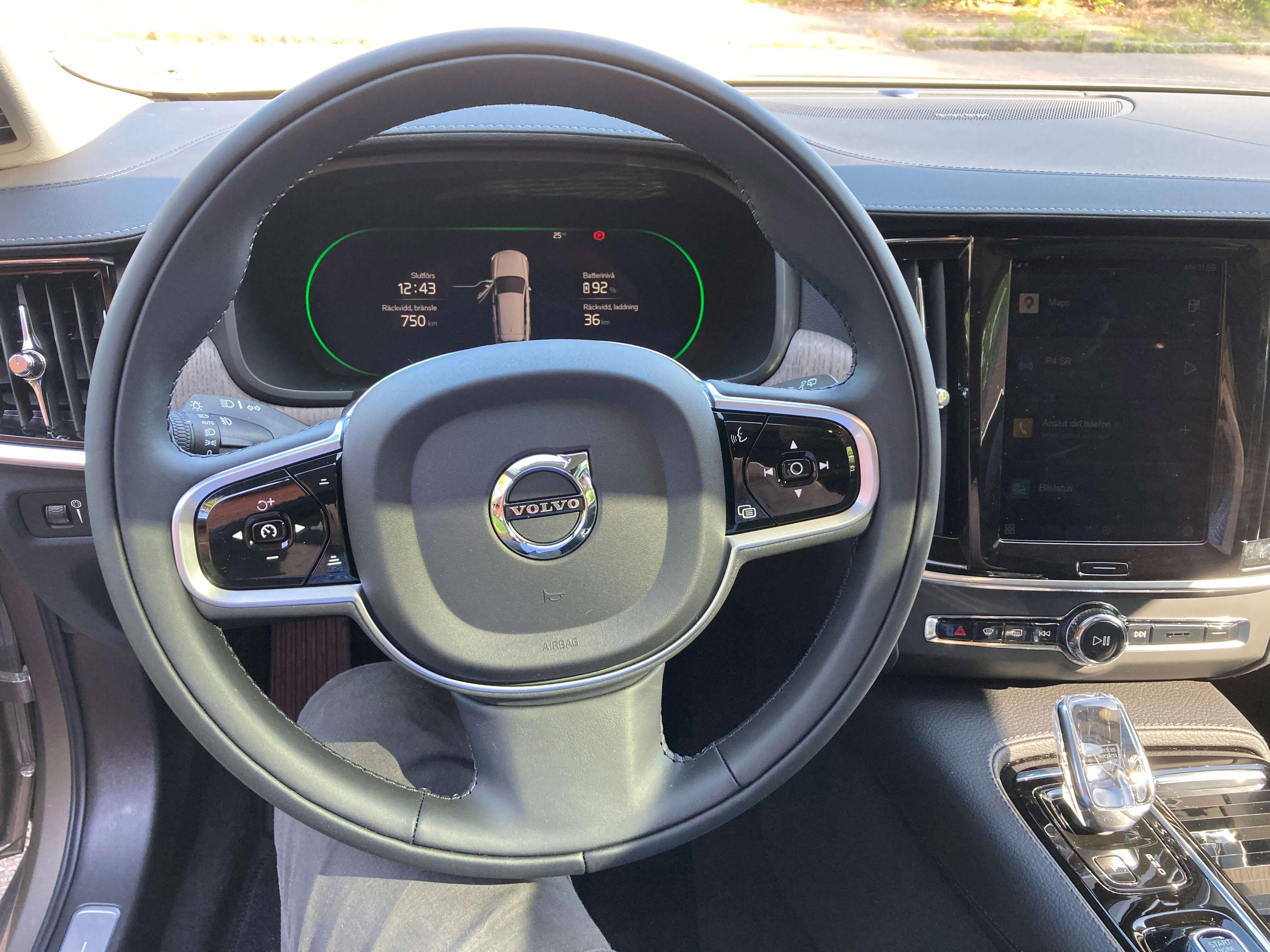 17_V90-T6-Recharge-Inscription_2022_hemma.JPG