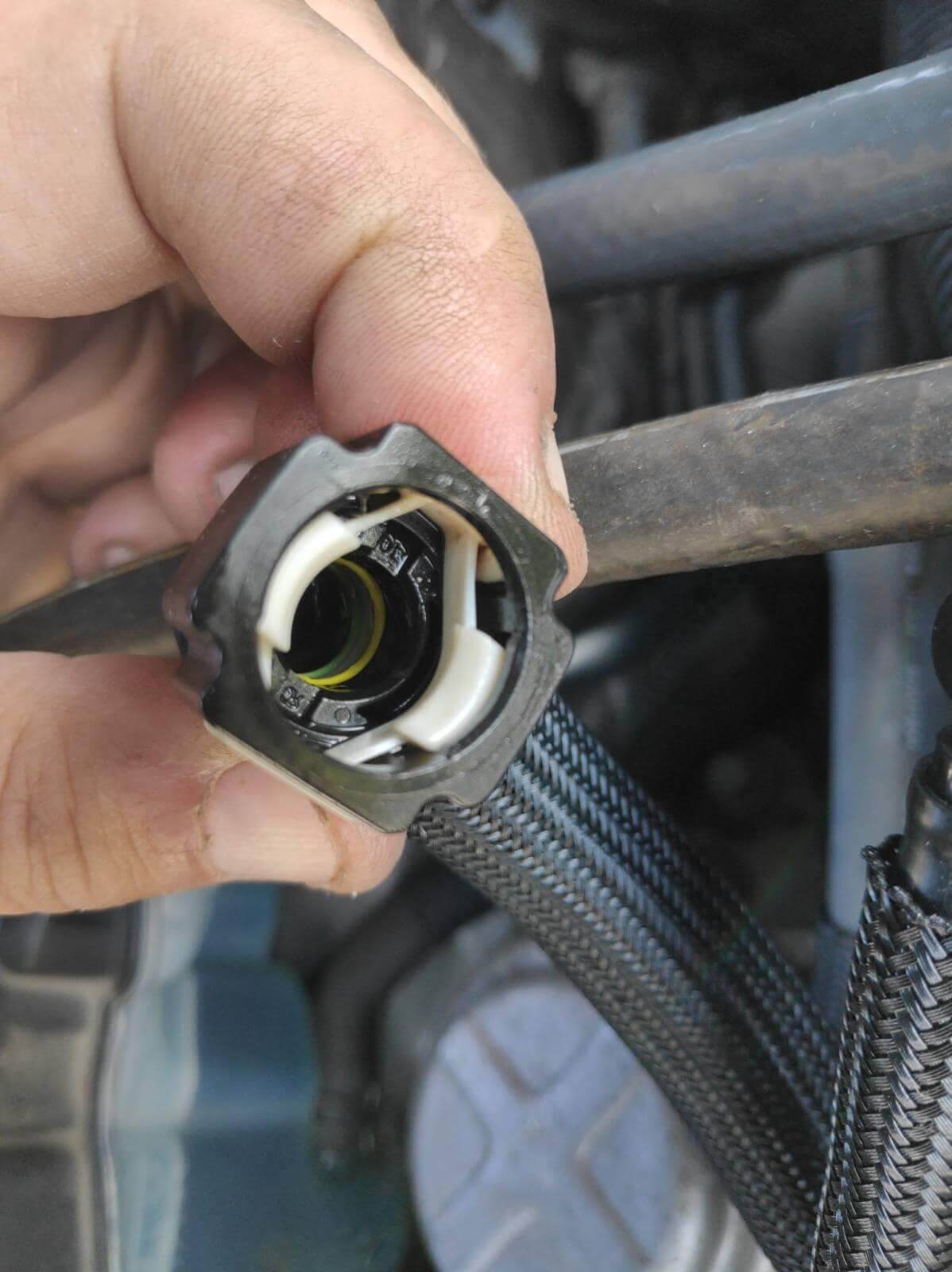 bränslerör diesel volvo 2-jpg.jpg