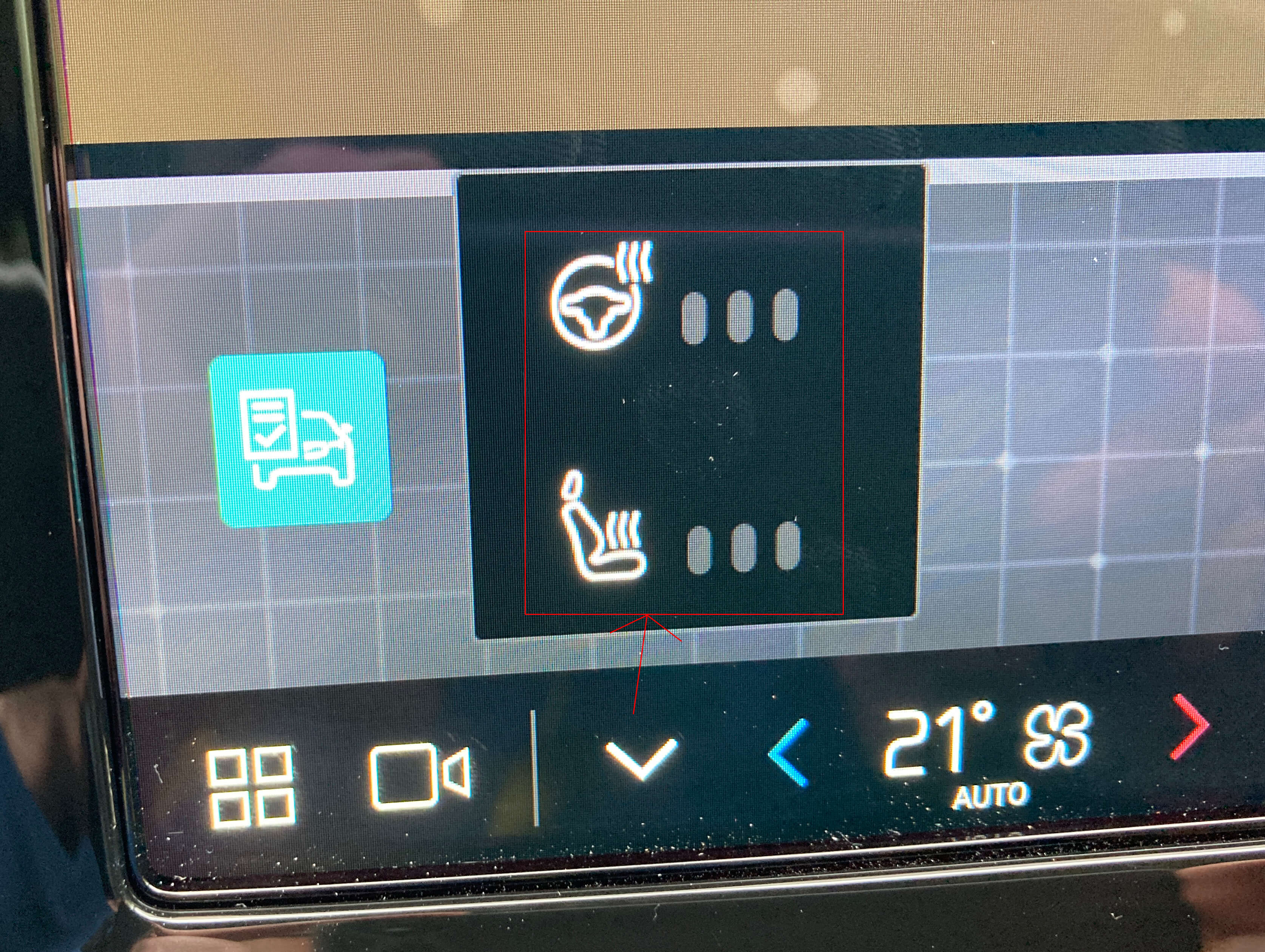 15_V90-T6_Recharge_Inscription_2022_Sätes_Rattvärme.JPG