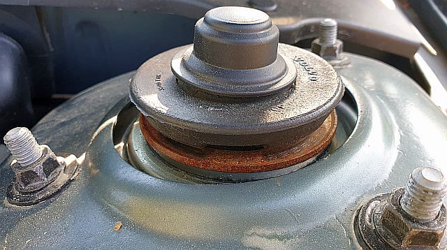 Dämpare vänster fram - mini.jpg