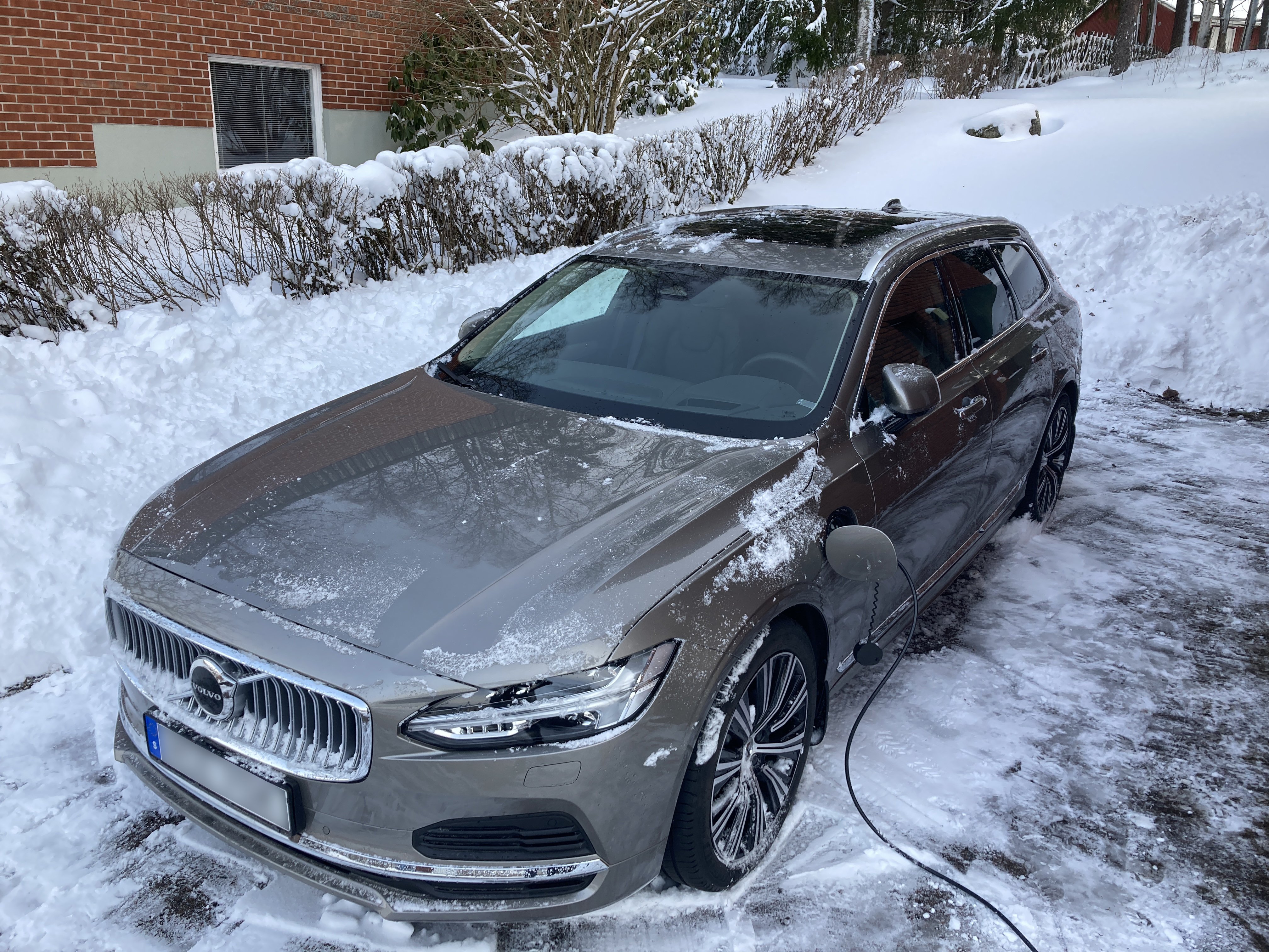V90-Recharge_MY22-220408kl19.JPG