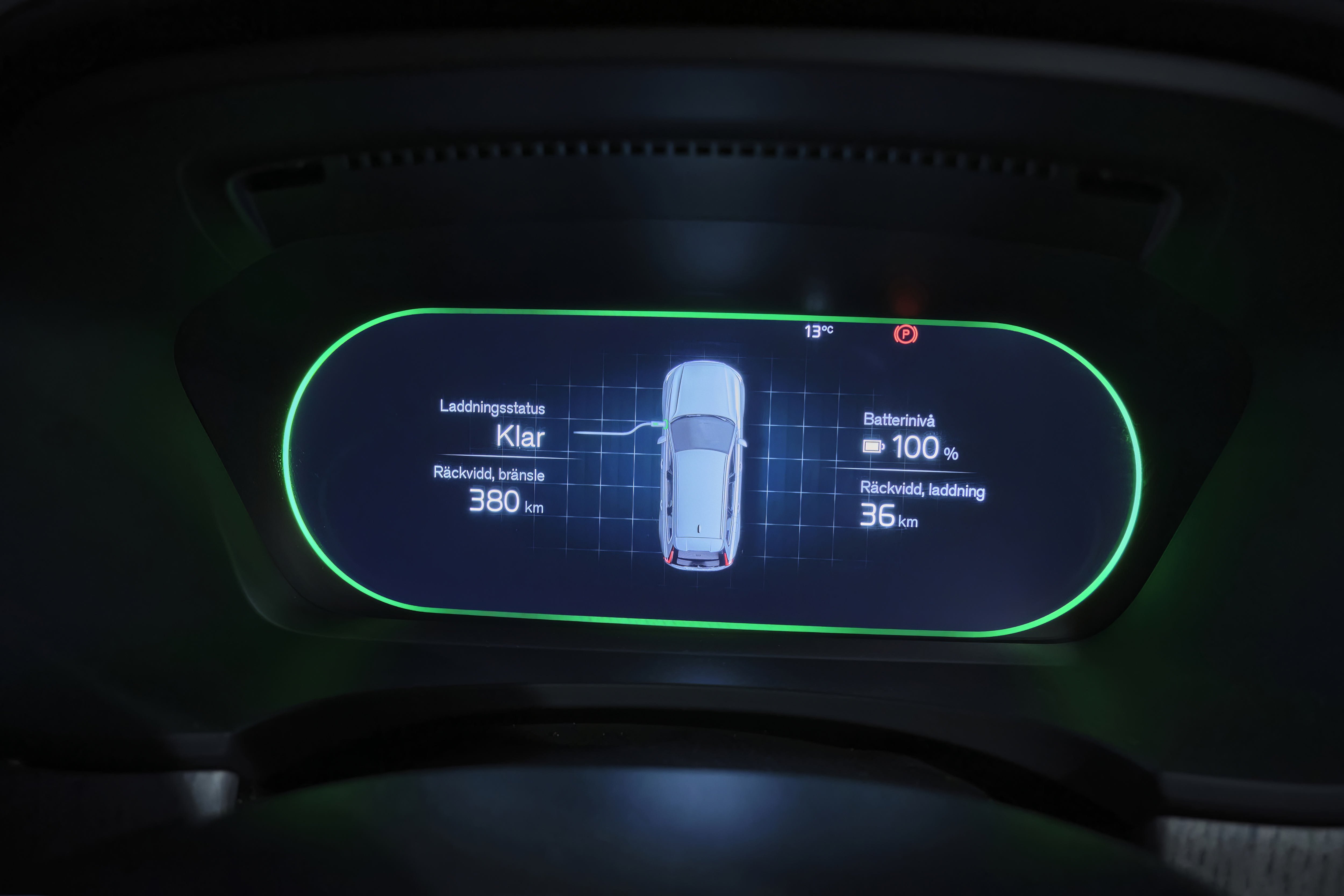 Laddansluten_bil_förardisplay_Google_infotainment_batteristatus.jpg