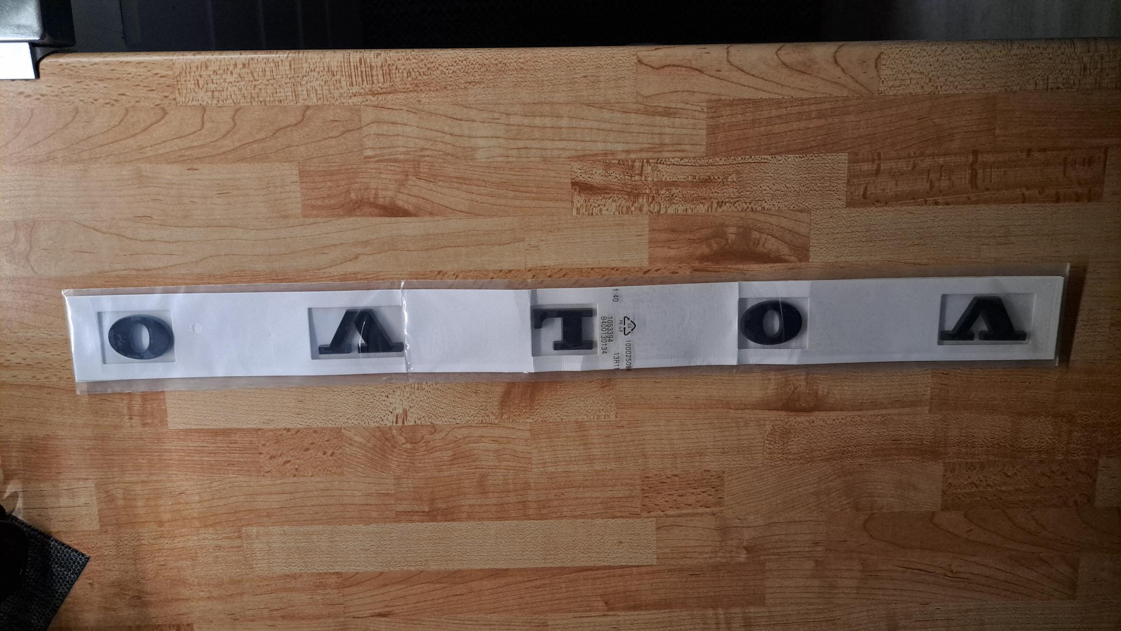 Ny svart logga.jpg