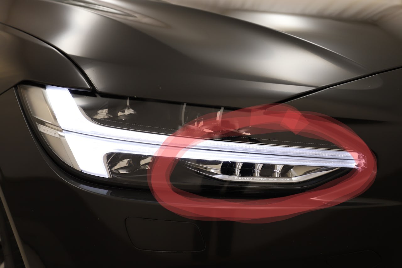 volvo-v90-recharge-t6-r-design-jhk99d-ed82d67d-a750-40bb-a67c-1c5052a98f65~2.jpg