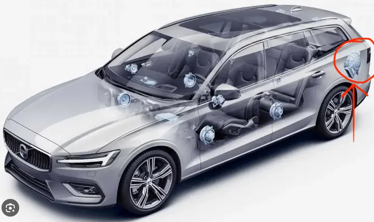 2025-08-15 09_02_32-volvo v60 subwoofer location - Sök på Google — Mozilla Firefox.png