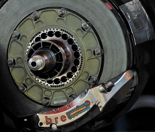 how-f1-brakes-work-6936_3.jpg