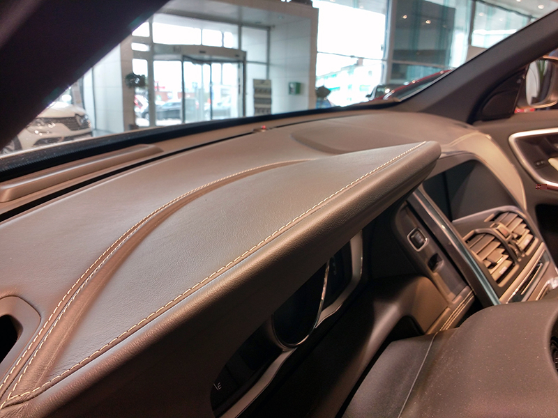 Volvo XC60 Inscription 12.jpg