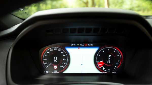 volvo-xc90-t6-review-2015_39.jpg