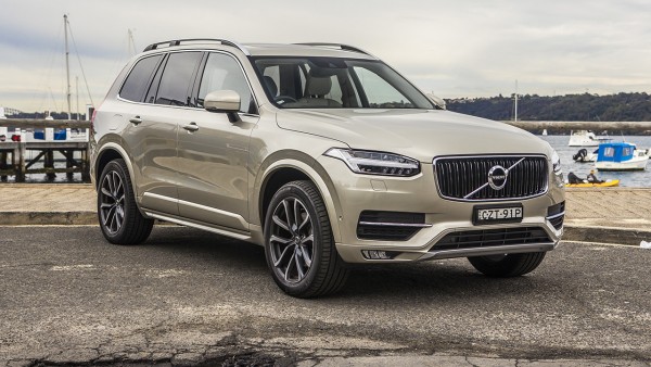 volvo-xc90-d5-momentum-CA.jpg