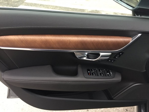 volvo3.jpg