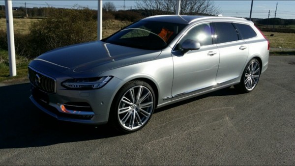 v90_21b.jpg