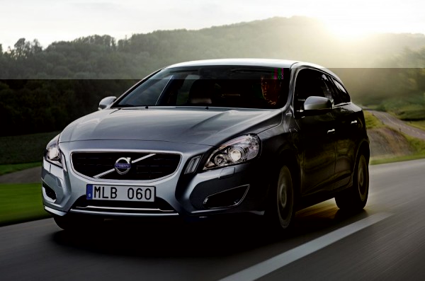 volvo-v60-1212111112334831600x1060.jpg