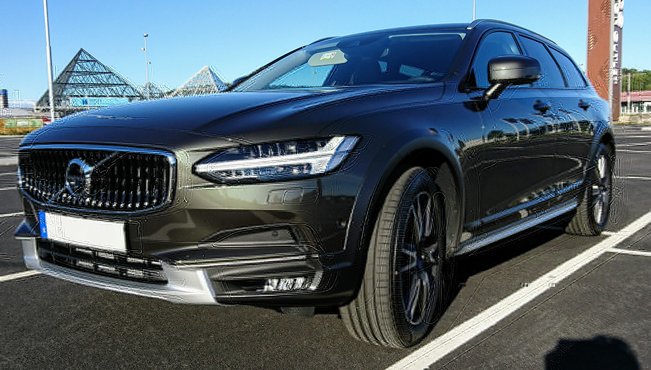 V90XC Front small.jpg